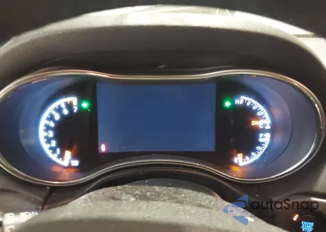 2017 Jeep Grand Cherokee Altitude 4X4 z USA, uszkodzony, nr VIN 1C4RJFAG6HC704314